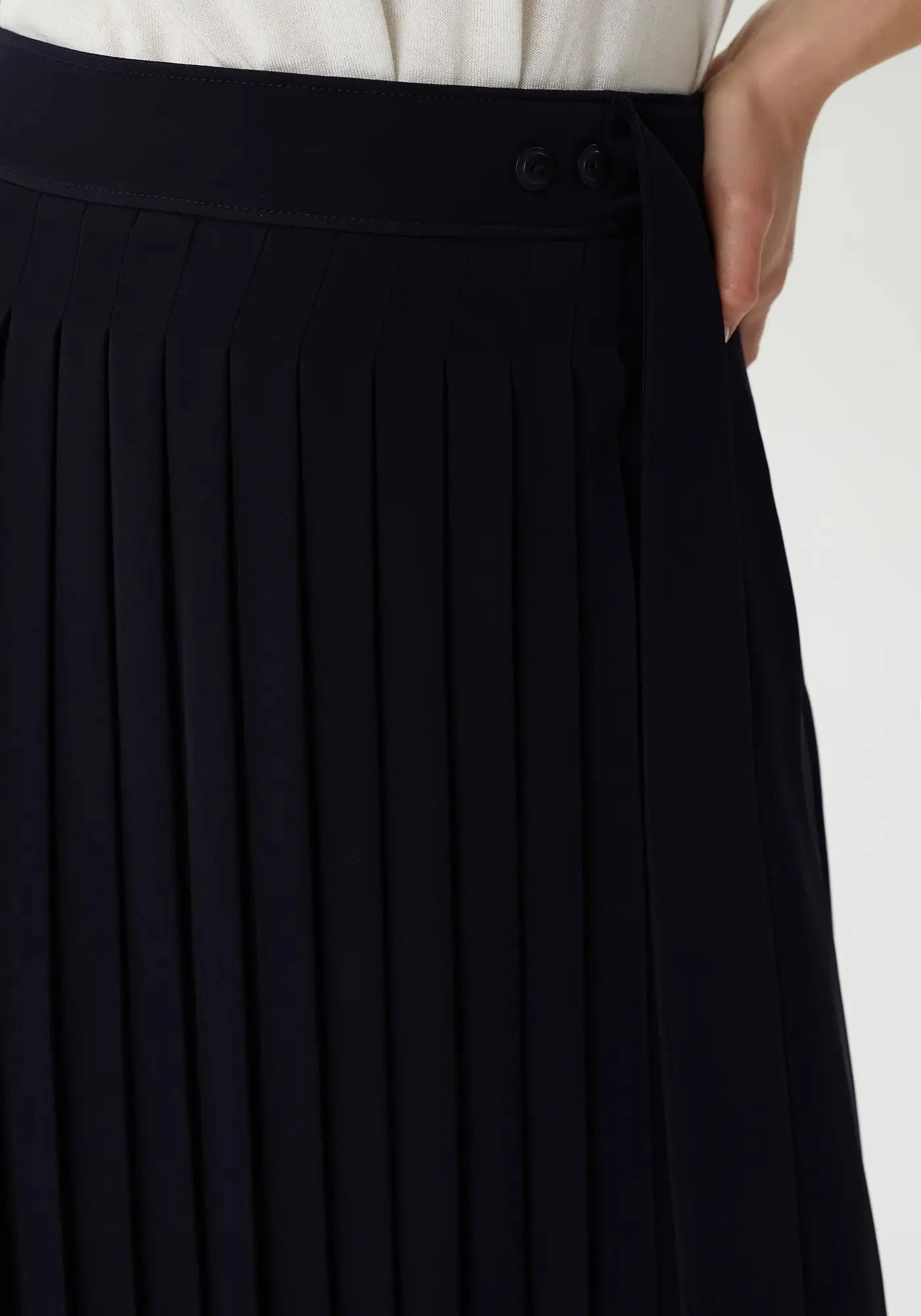 Flared Pleated Modern Elegant Below The Knee Skirt for Women