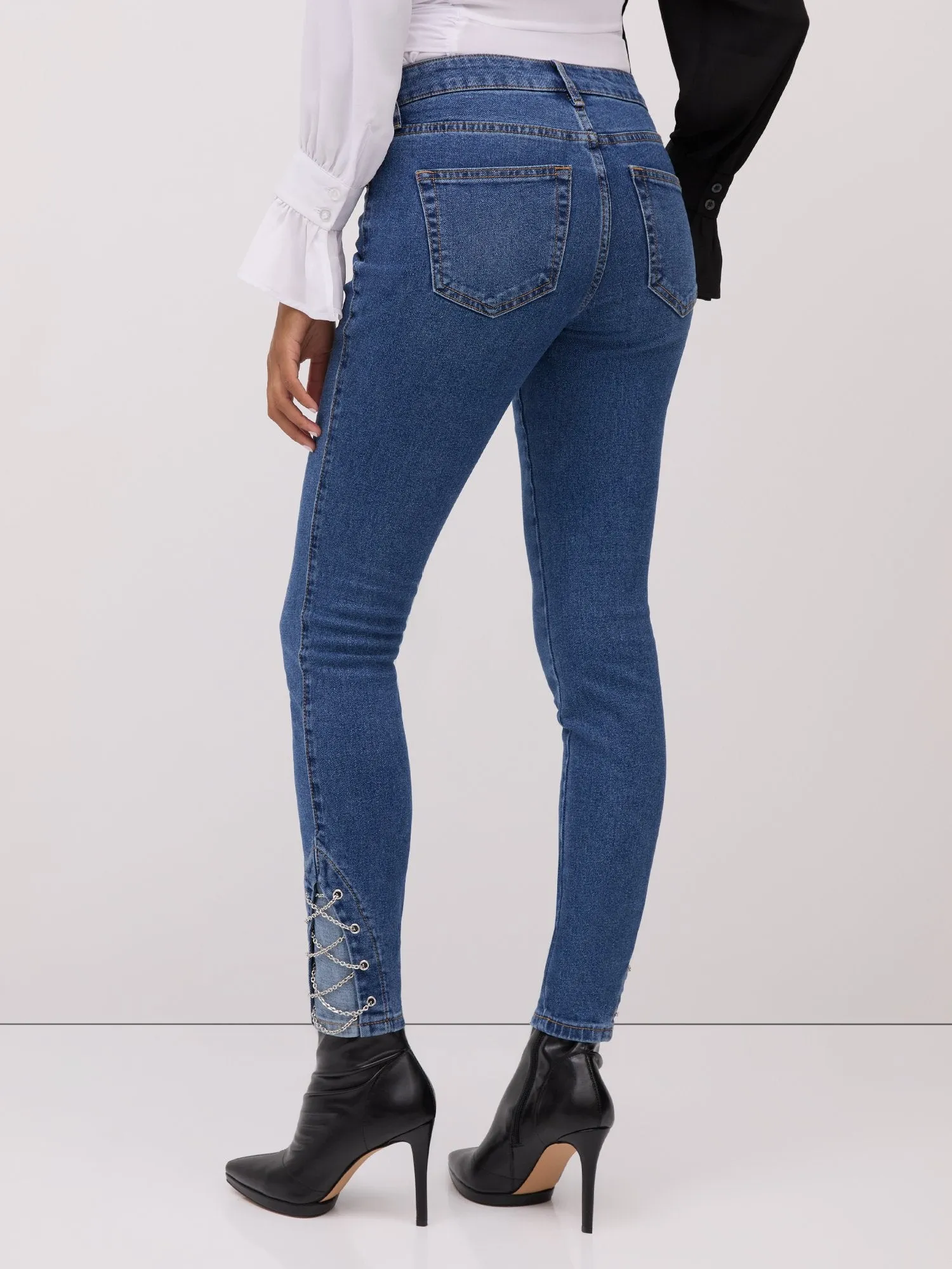 High-Waisted Chain-Hem Super-Skinny Jeans - Medium Wash