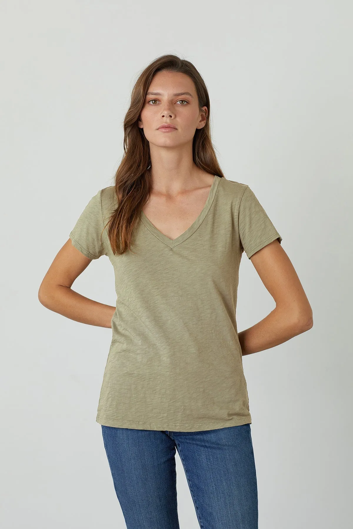 LILITH COTTON SLUB V-NECK TEE