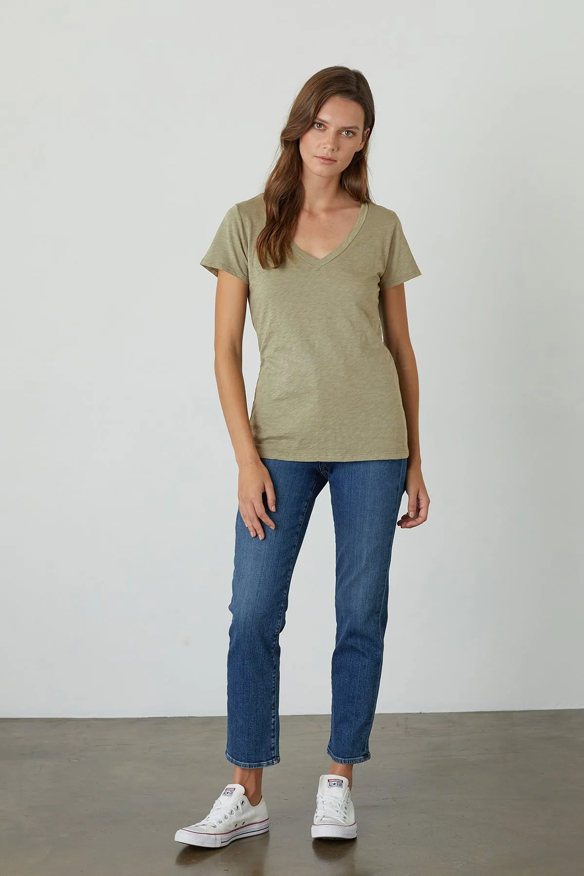 LILITH COTTON SLUB V-NECK TEE