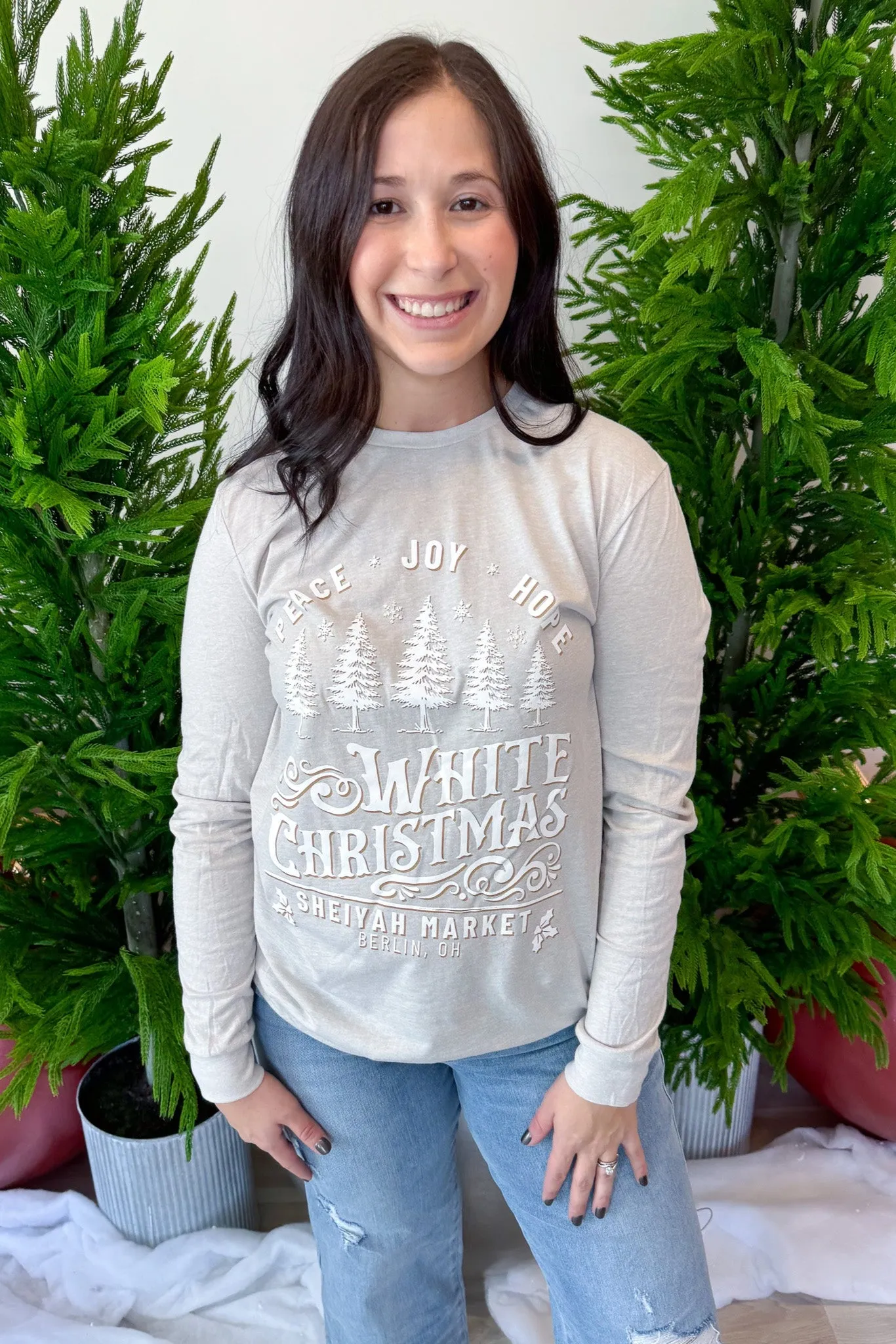 Sheiyah Market White Christmas Tee Curvy