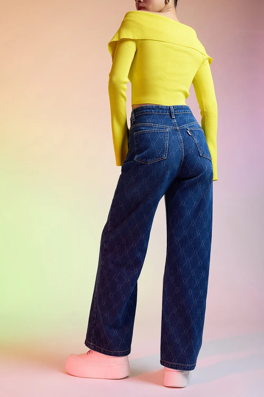 Trendy Fish Cut Straight Women's Jeans